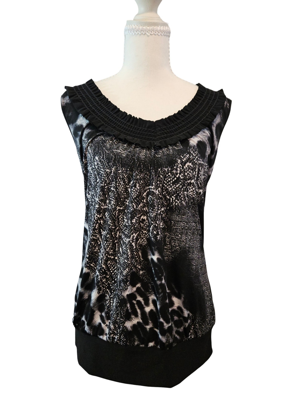 Sleeveless Black And White Animal Print Elastic Waist Top - Size S